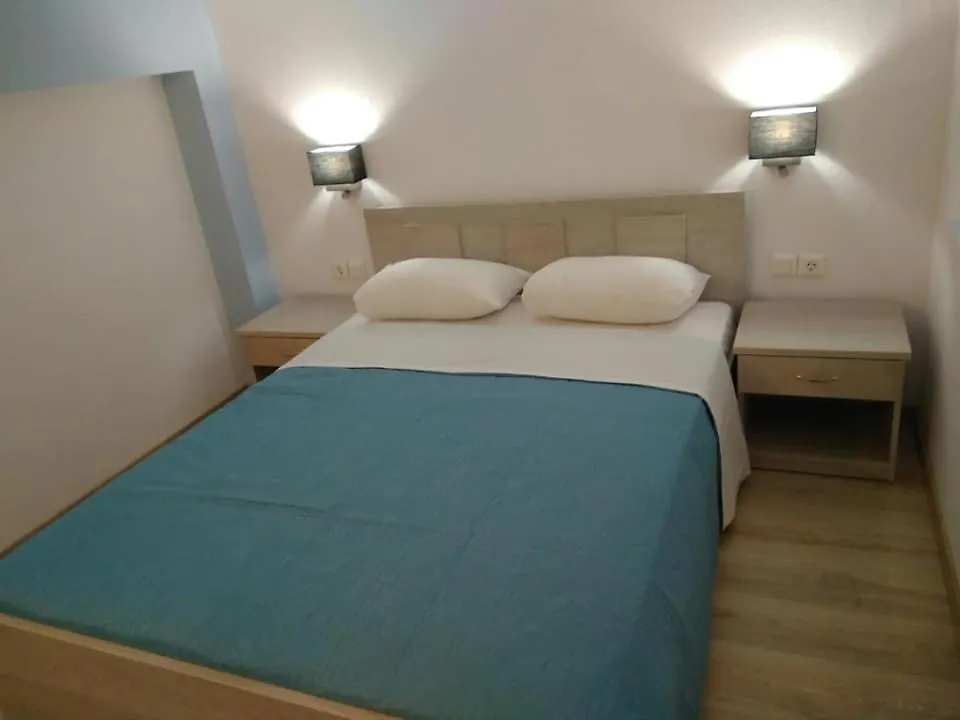 Apartment Lena Studios In Hanioti
