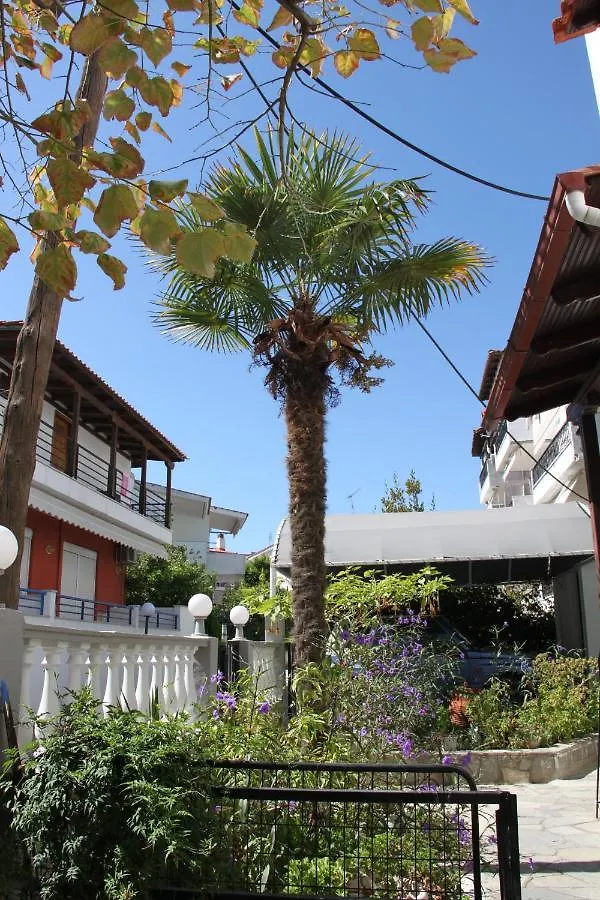 Apartment Lena Studios In Hanioti Greece